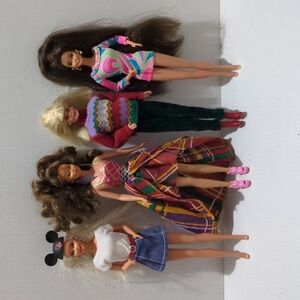 Vintage  barbie dolls  Lot of  4 Barbie dolls
